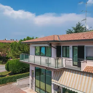 America Apartment Sirmione